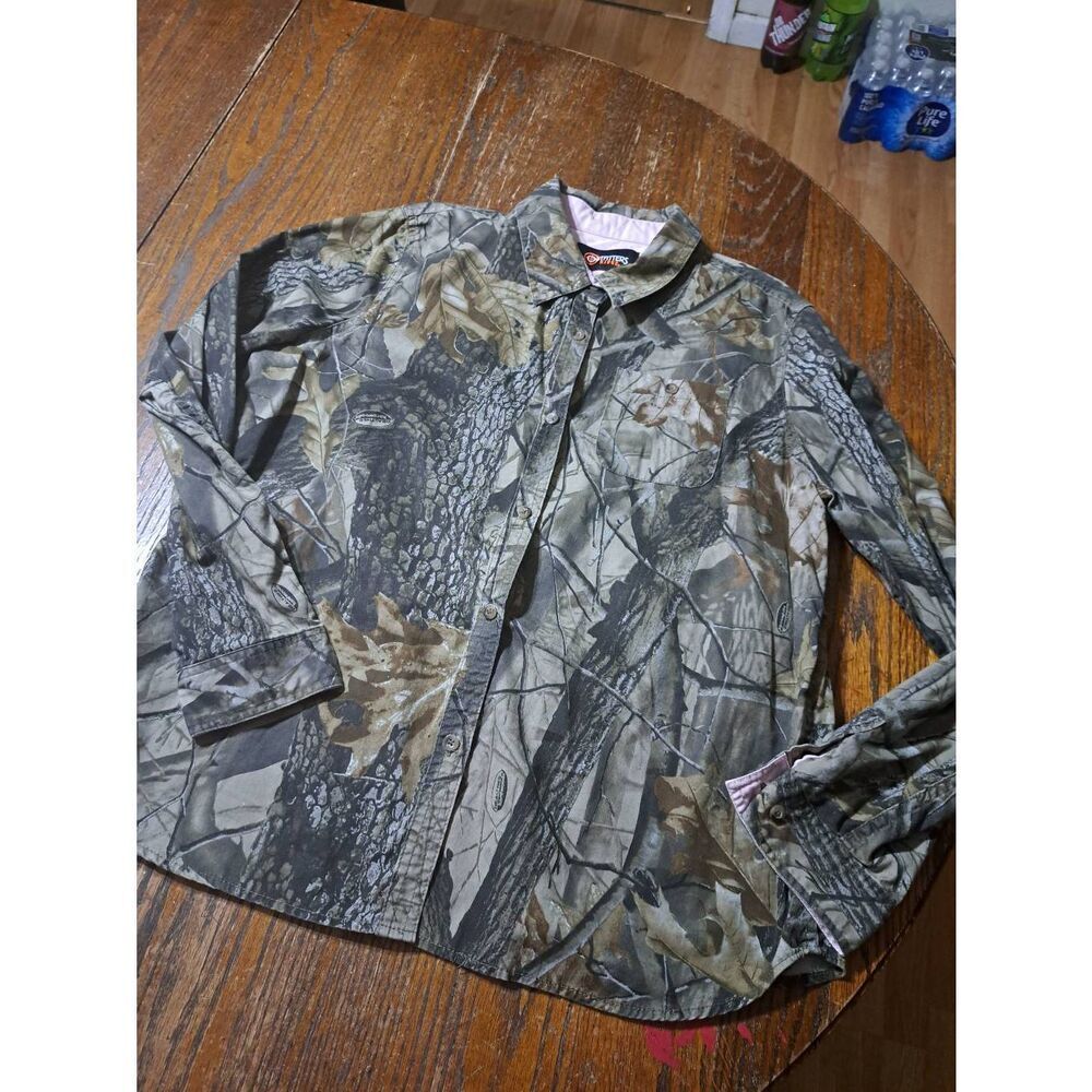XL 16/18 Outfitters Ridge Long Sleeve Real Tree Hardwood Camo Button Front Shirt